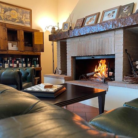 Agriturismo Macinello Montefiridolfi Buitenkant foto