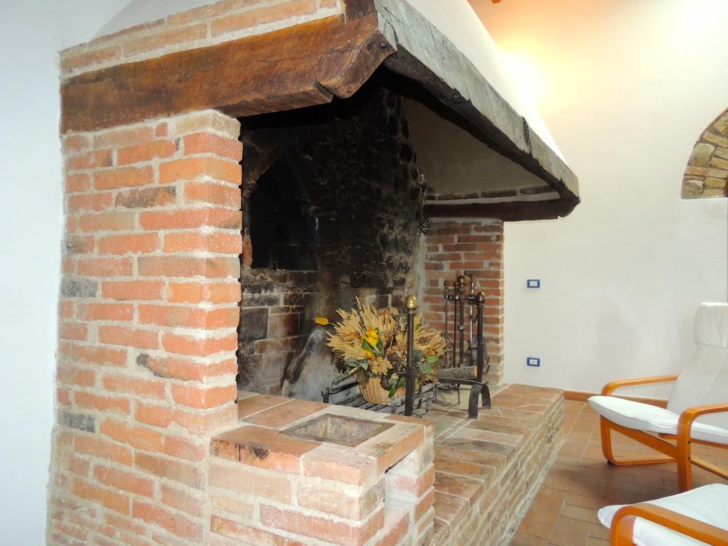 Agriturismo Macinello Montefiridolfi Buitenkant foto
